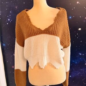 Rue21 Tan and White V-Neck Sweater
